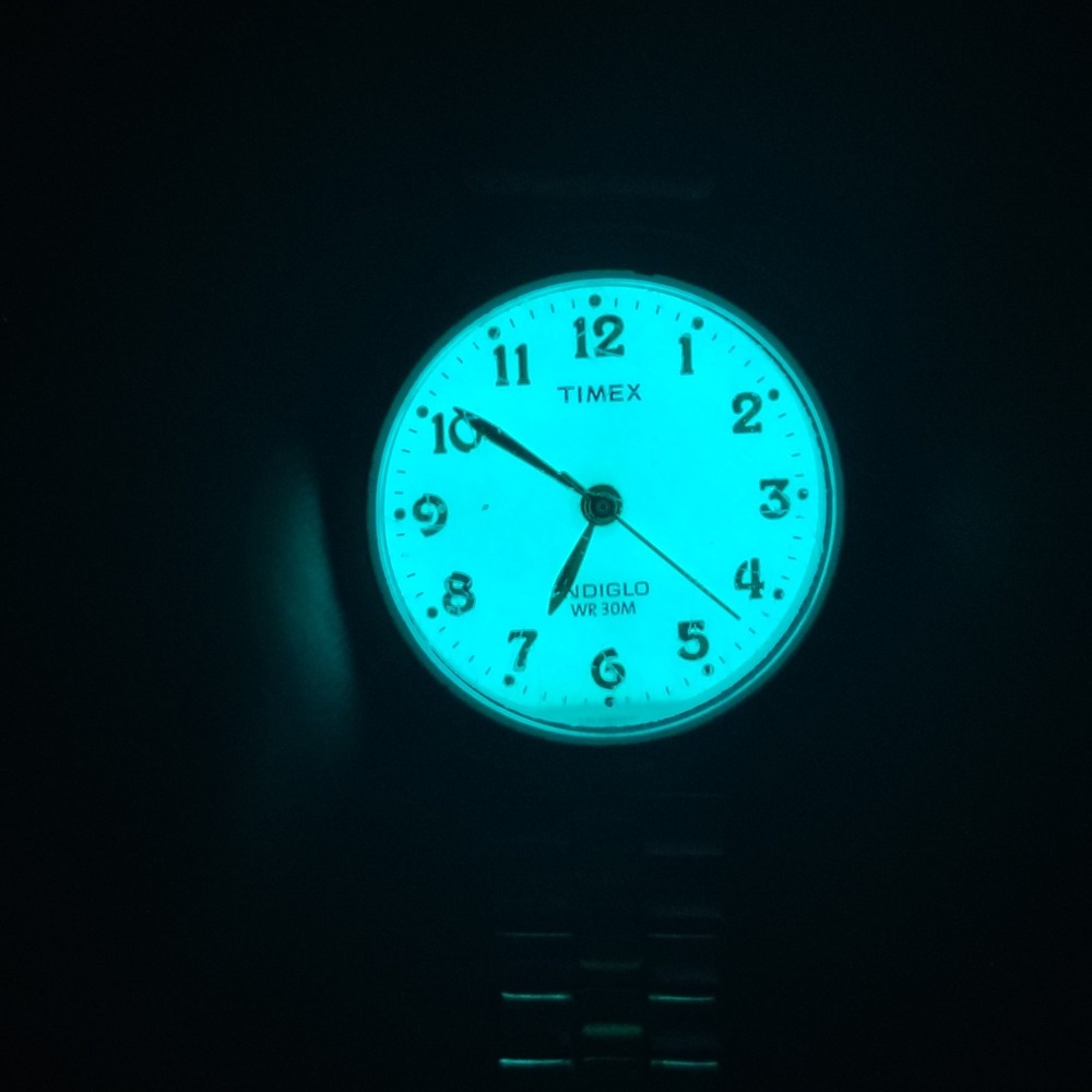 Vintage 2006 Timex‎ Indiglo 25mm Women's Two Tone Quartz Watch Stretch Bracelet - Picture 8 of 9